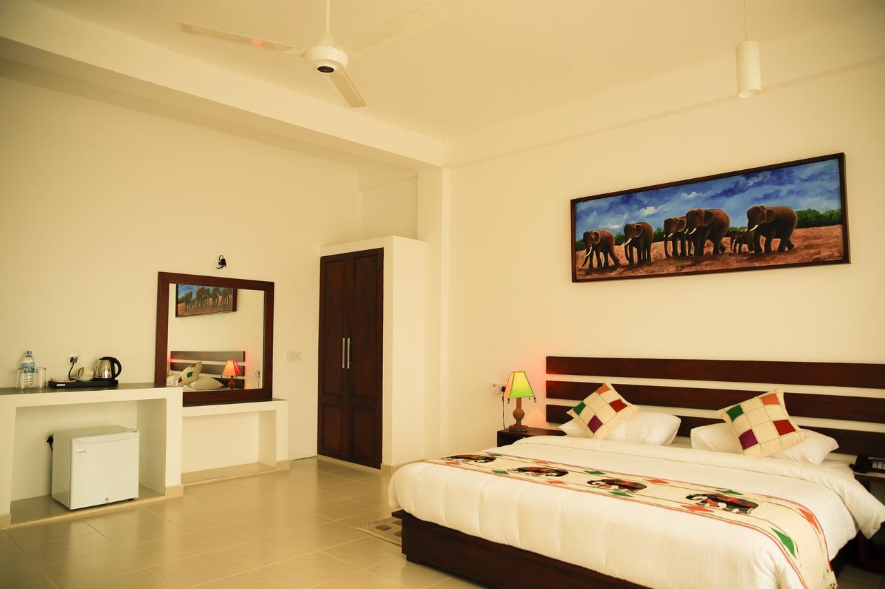 Thuruliya Hotel Ramboda Buitenkant foto
