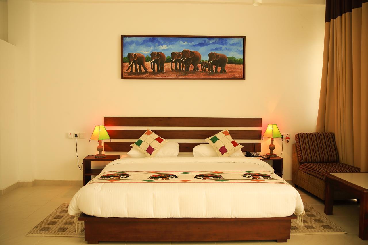 Thuruliya Hotel Ramboda Buitenkant foto